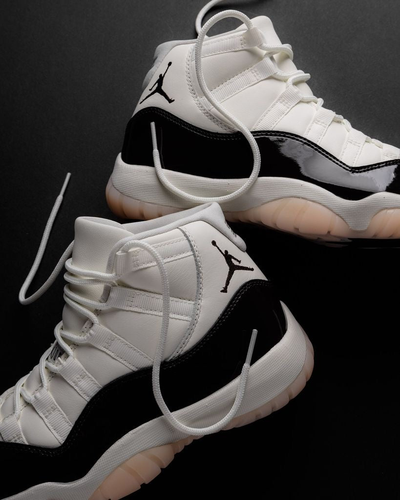 JORDAN 11s