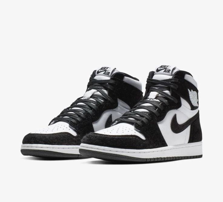 Air Jordan 1 Retro High “Black”