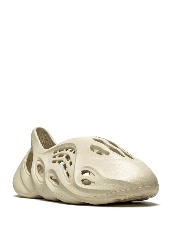 Adidas Yeezy Foam Runner "Sand”