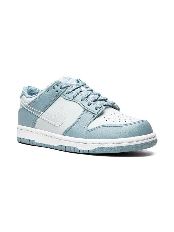 NIKE SB DUNK LOW "BORN X RAISED" SNEAKERS